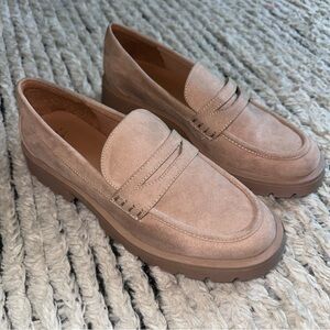 A New Day Beige Penny Loafers with Chunky Sole size 8